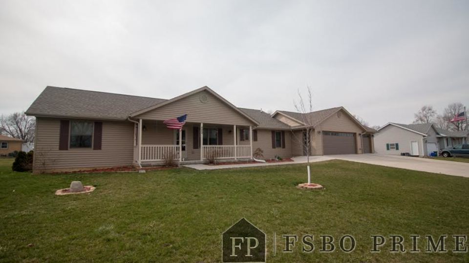 502 5th St W Andalusia, Illinois